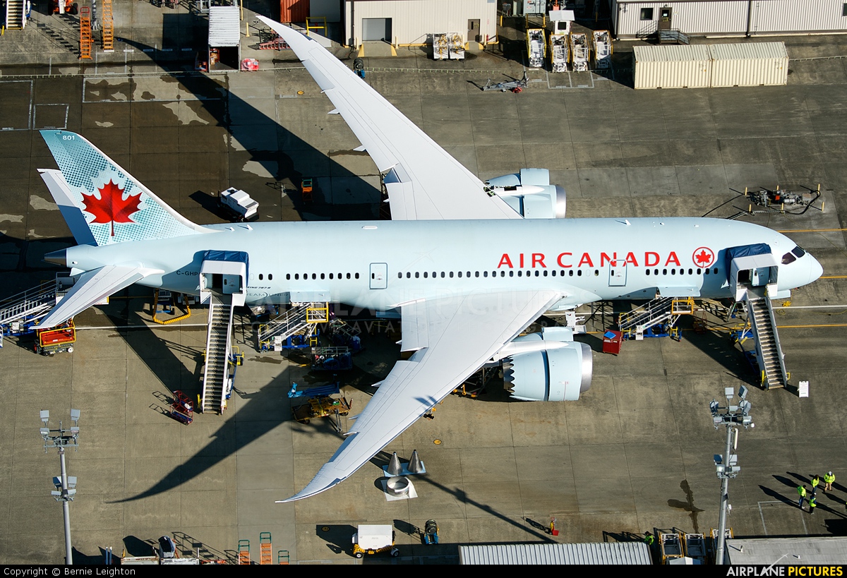 Air Canada C-GHPQ aircraft at Everett - Snohomish County / Paine Field
