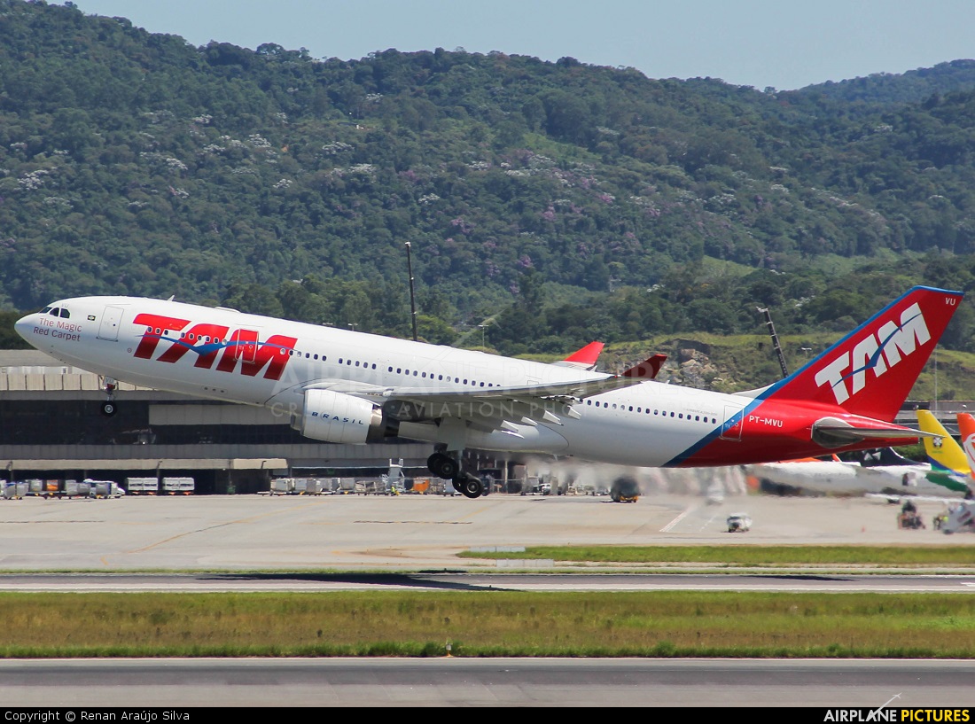 TAM PT-MVU aircraft at São Paulo - Guarulhos