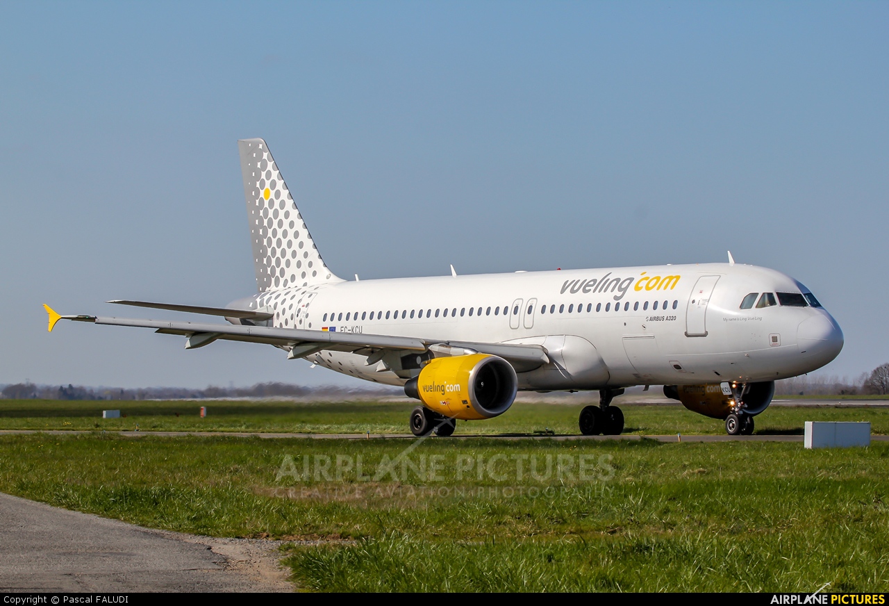 Vueling Airlines EC-KCU aircraft at Rennes - St Jacques