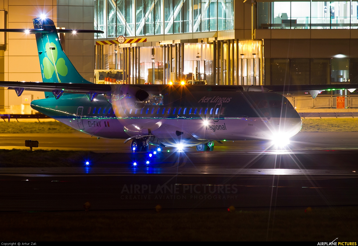 Aer Lingus Regional EI-FAV aircraft at Dublin
