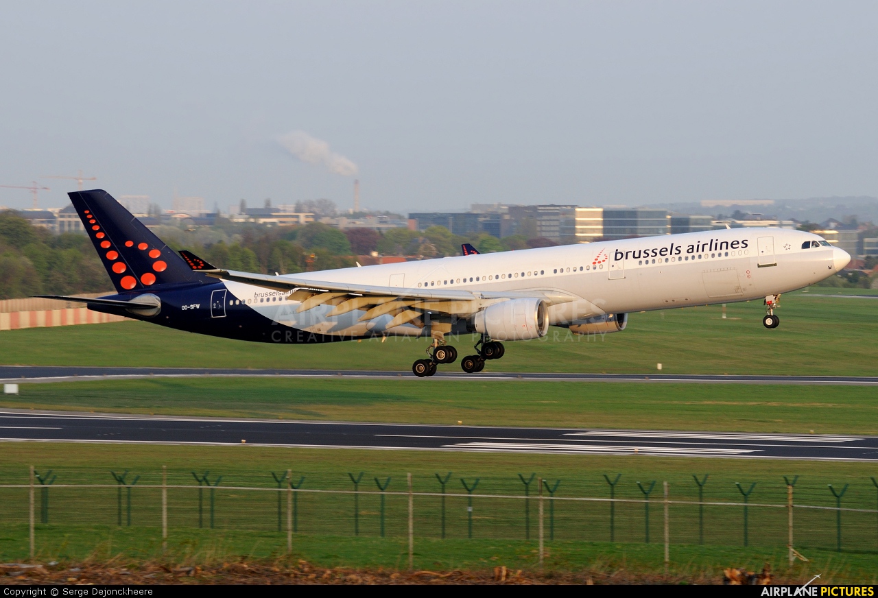 Brussels Airlines OO-SFW aircraft at Brussels - Zaventem