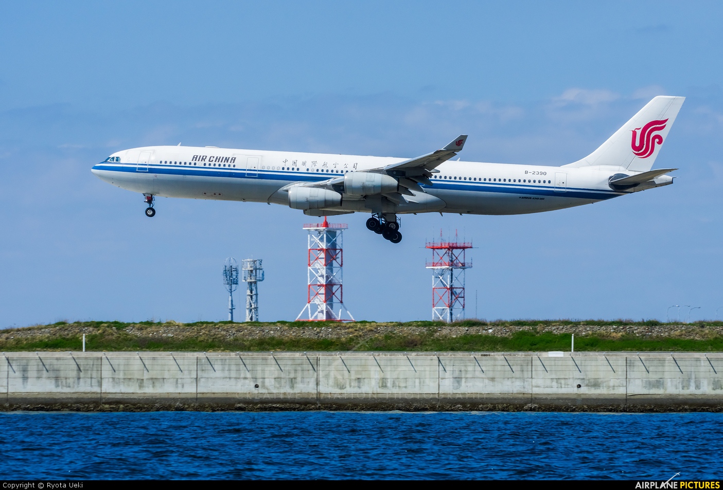 Air China B-2390 aircraft at Kansai Intl