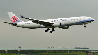 B-18308 - China Airlines Airbus A330-300