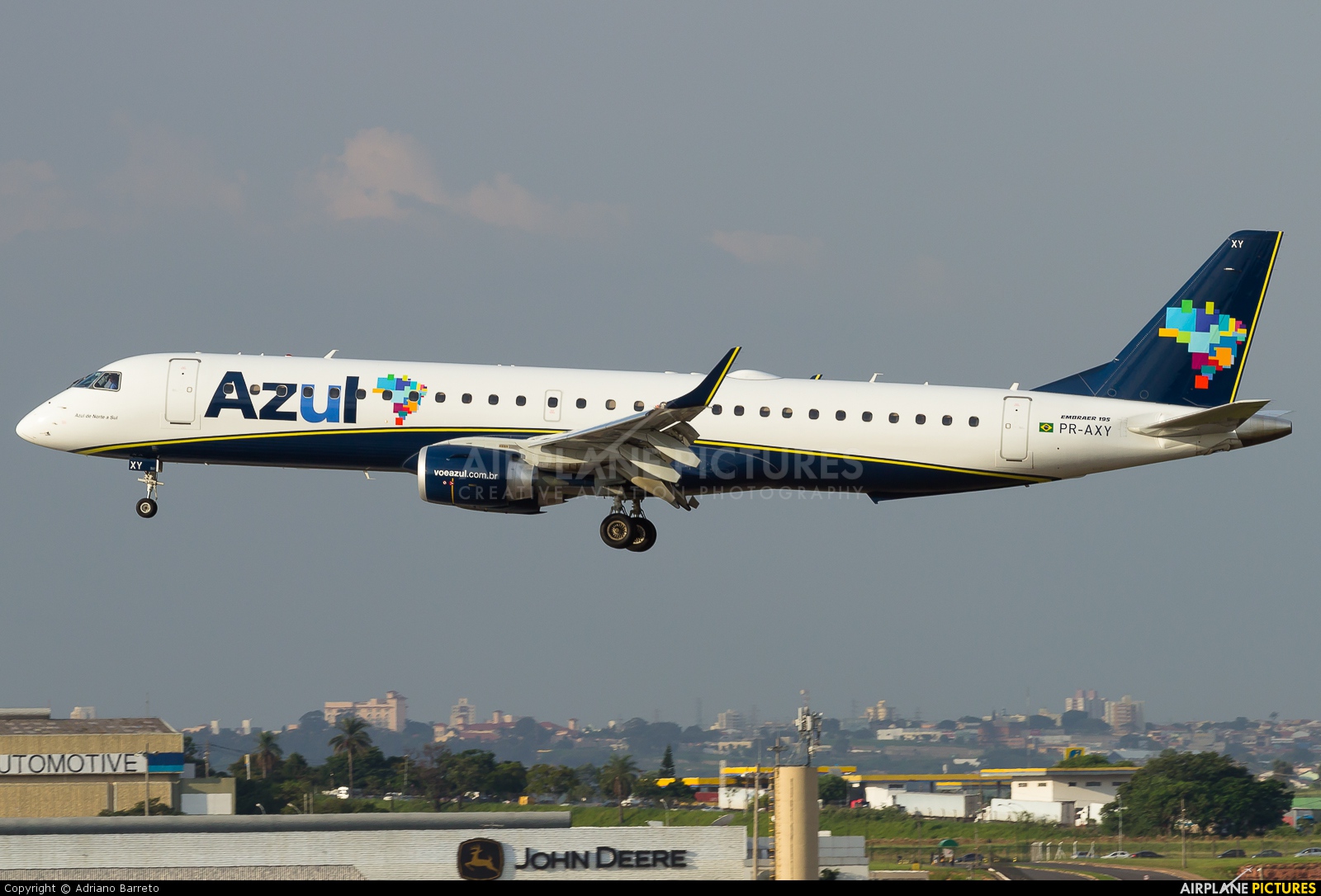 Azul Linhas Aéreas PR-AXY aircraft at Campinas - Viracopos Intl
