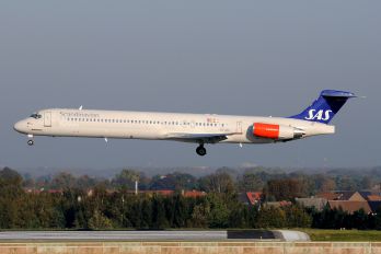 SE-DIK - SAS - Scandinavian Airlines McDonnell Douglas MD-82