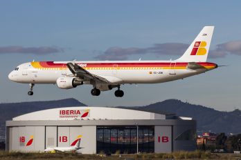 EC-JDM - Iberia Airbus A321
