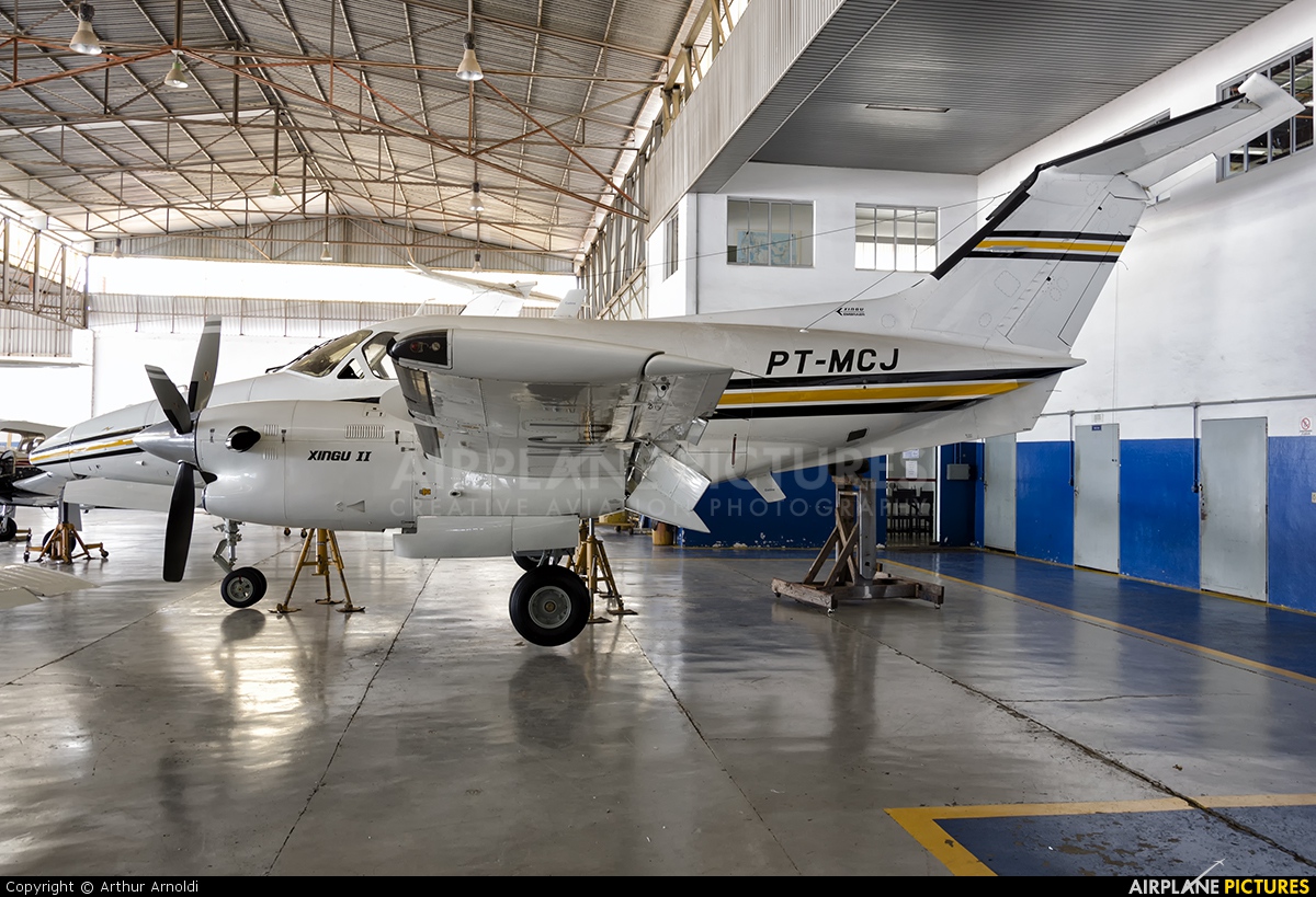 Private PT-MCJ aircraft at Sorocaba, SP