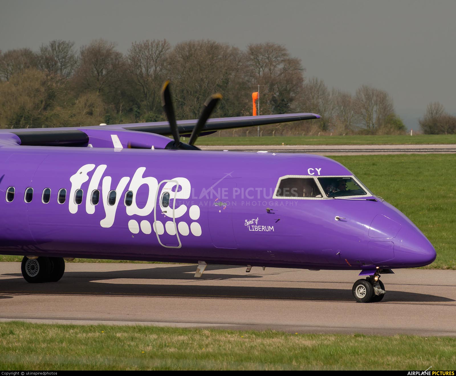 Flybe G-JECY aircraft at East Midlands