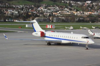 M-GSKY - Private Bombardier BD-700 Global Express