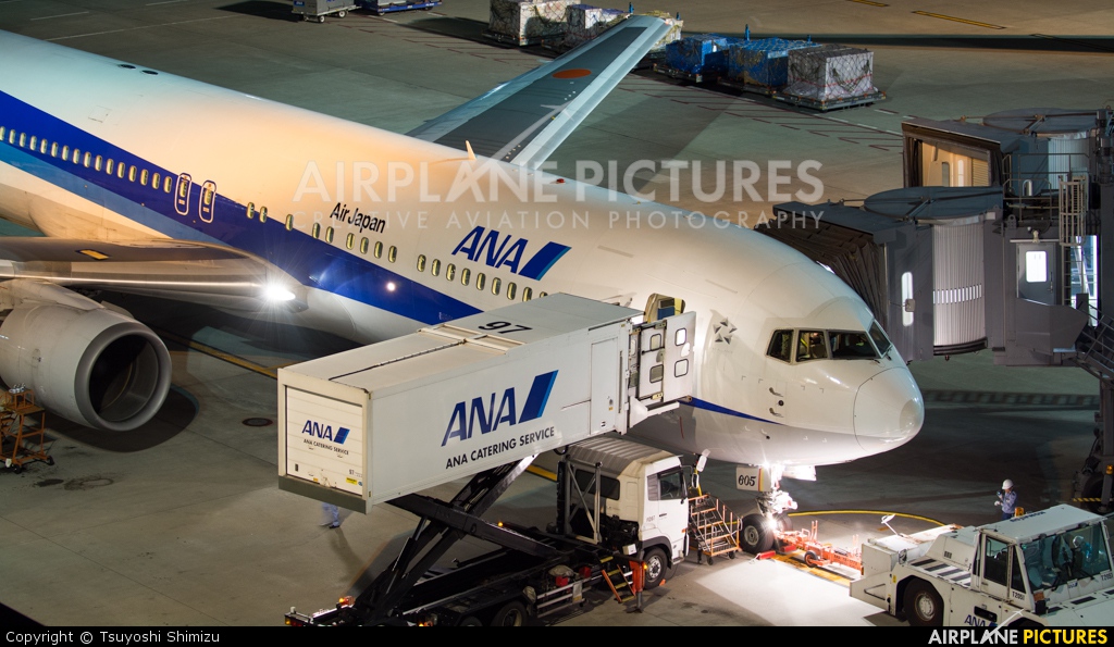 ANA - All Nippon Airways JA605A aircraft at Tokyo - Haneda Intl