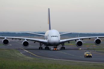 D-AIMI - Lufthansa Airbus A380