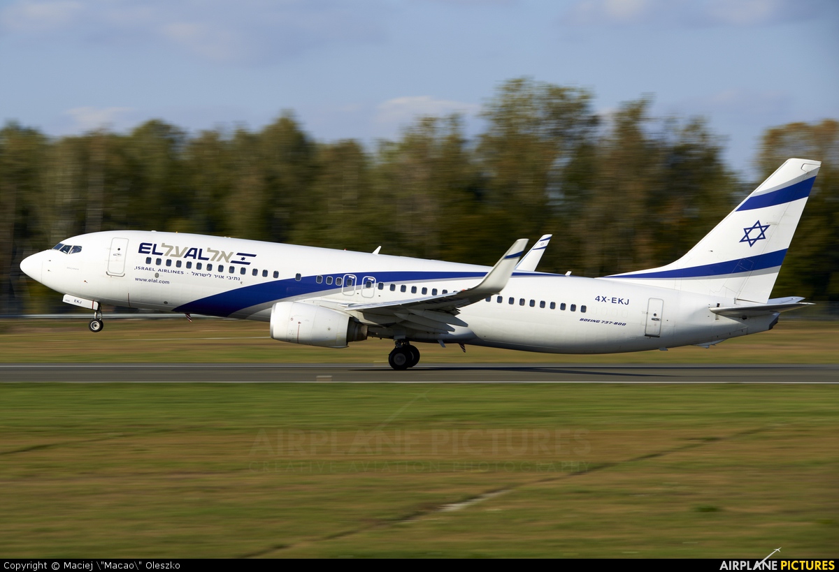 El Al Israel Airlines 4X-EKJ aircraft at Łódź - Lublinek