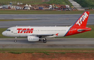 PR-MBI - TAM Airbus A319
