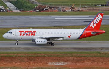 PR-MBF - TAM Airbus A320