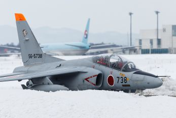 56-5738 - Japan - Air Self Defence Force Kawasaki T-4