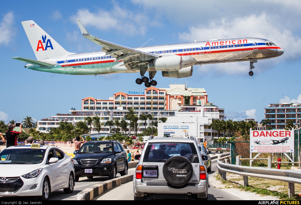 American Airlines N178AN aircraft at Sint Maarten - Princess Juliana Intl