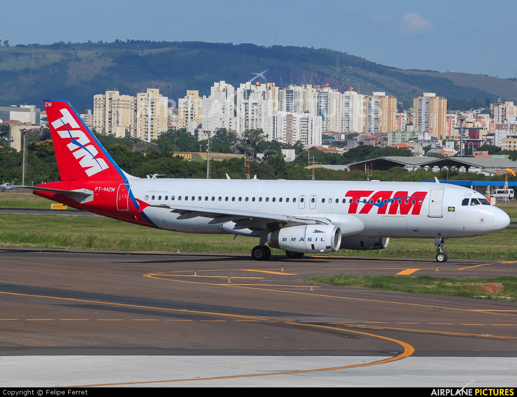 TAM PT-MZW aircraft at Porto Alegre - Salgado Filho