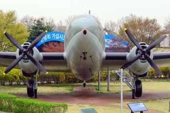 10-541 - Korea (South) - Air Force Curtiss C-46D Commando