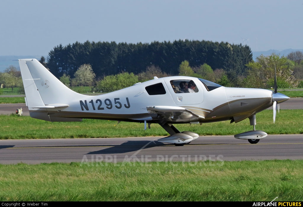 Private N1295J aircraft at Luxembourg - Findel