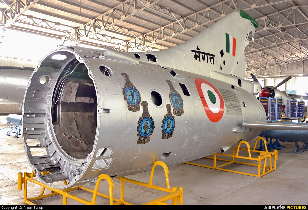 India - Air Force - aircraft at Delhi - Indira Gandhi Intl