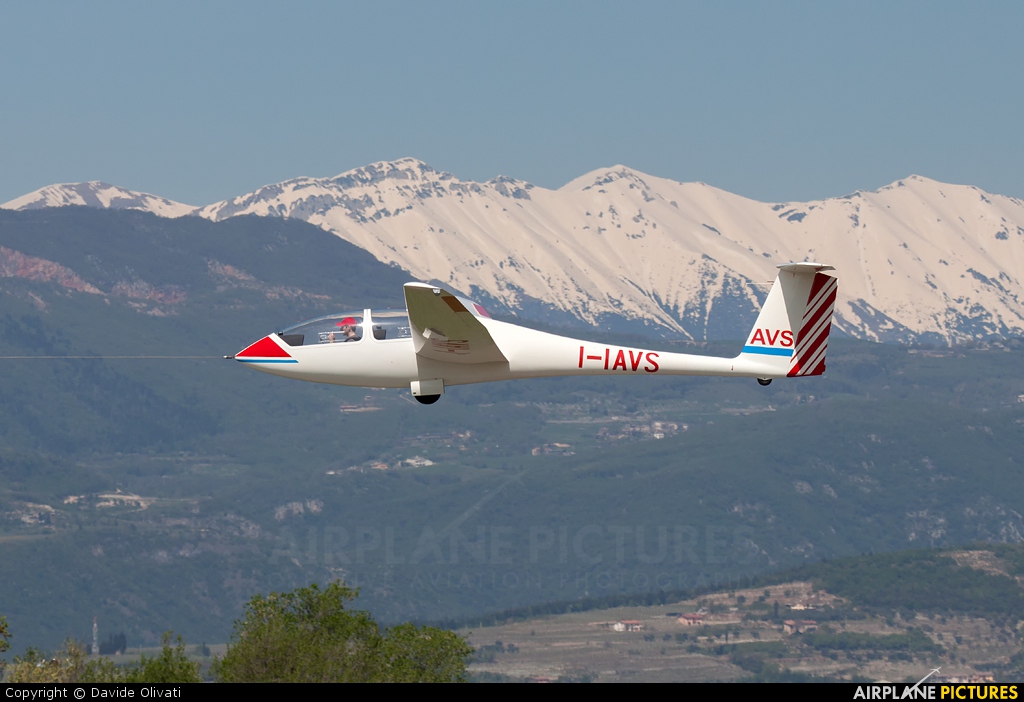Private I-IAVS aircraft at Verona - Boscomantico