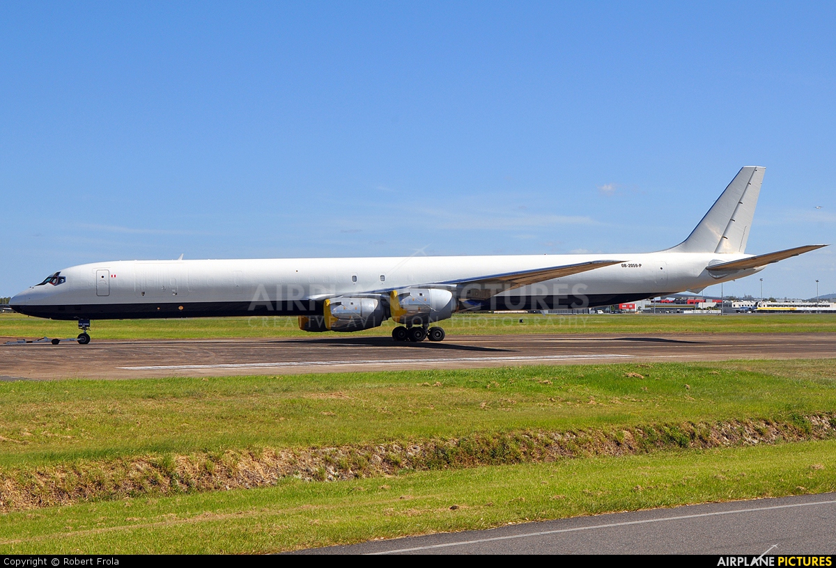 Peruvian Airlines OB-2059-P aircraft at Brisbane, QLD