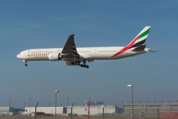 A6-ECZ - Emirates Airlines Boeing 777-300ER
