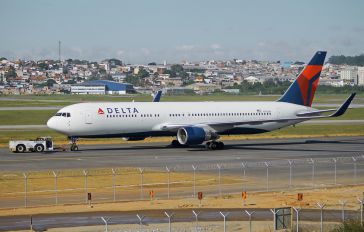 N176DN - Delta Air Lines Boeing 767-300ER