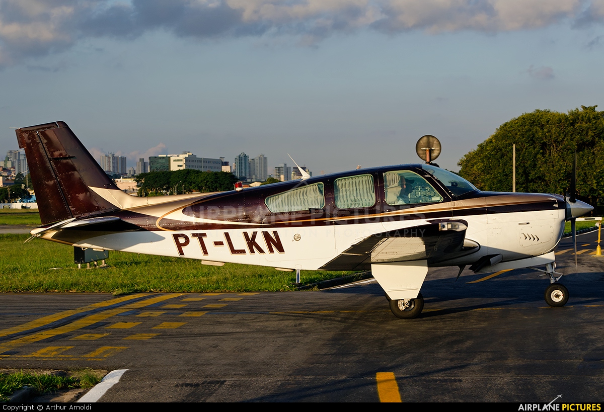 Private PT-LKN aircraft at São Paulo - Campo de Marte