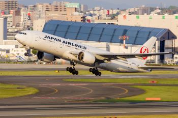 JA8978 - Japan Air System Boeing 777-200