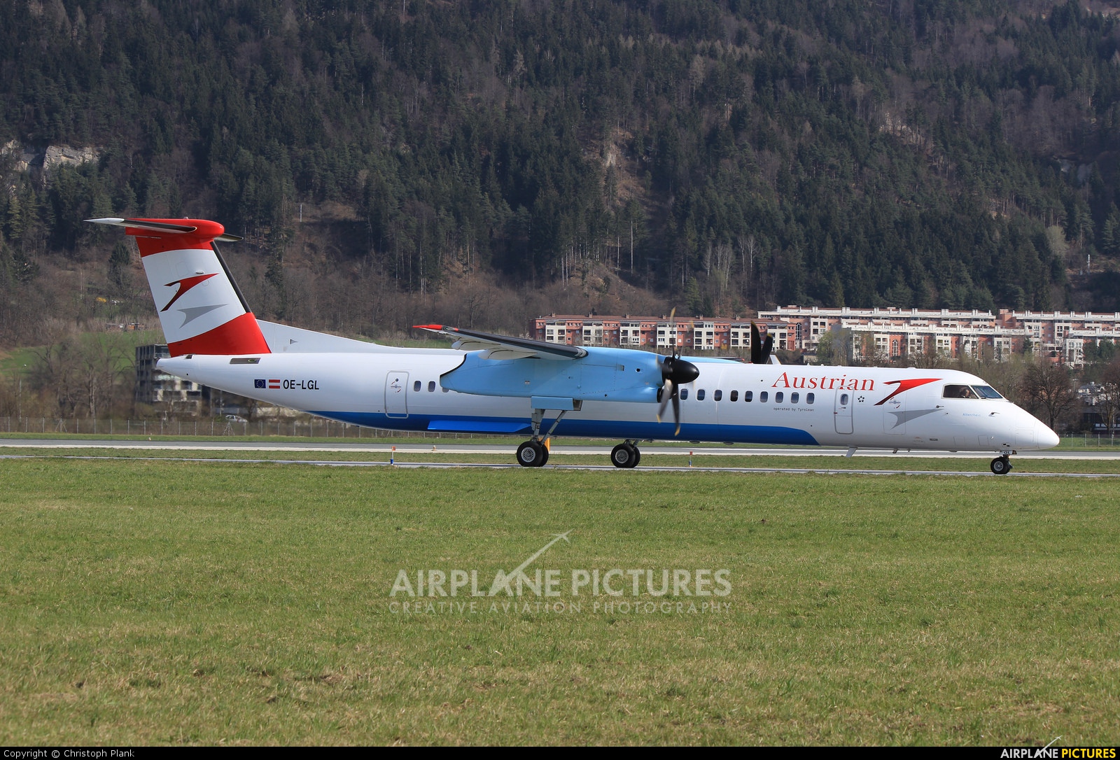 Austrian Airlines/Arrows/Tyrolean OE-LGL aircraft at Innsbruck