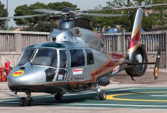 I-CGFE - Private Eurocopter AS365 Dauphin 2