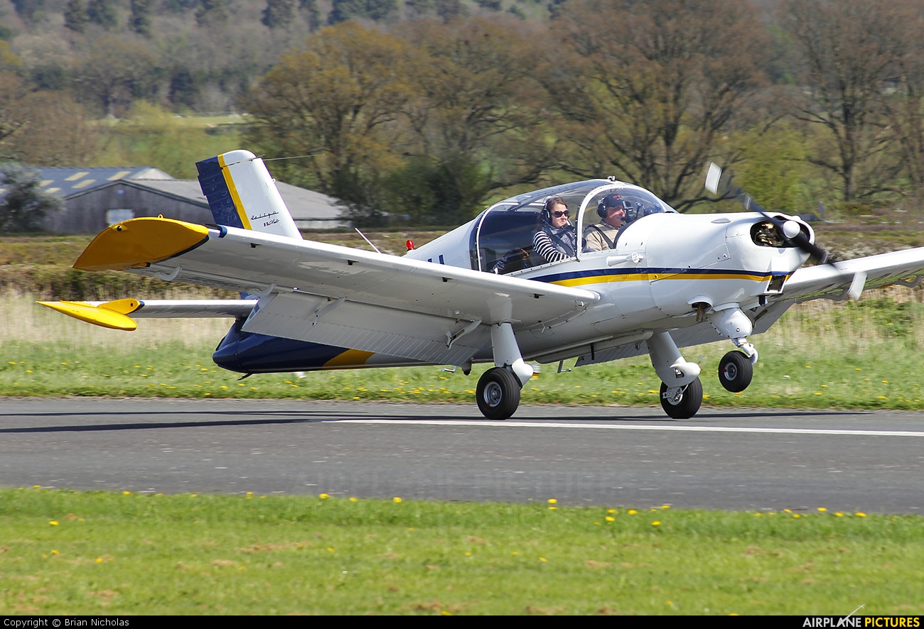 Private G-ASAU aircraft at Welshpool