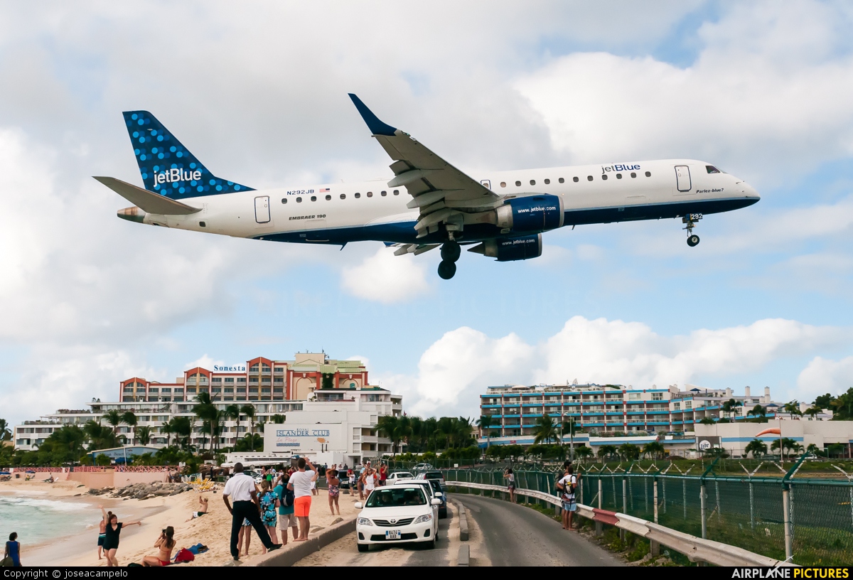 JetBlue Airways N292JB aircraft at Sint Maarten - Princess Juliana Intl