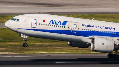 JA8968 - ANA - All Nippon Airways Boeing 777-200
