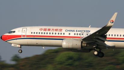 B-5493 - China Eastern Airlines Boeing 737-800