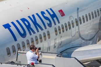 TC-JKK - Turkish Airlines Boeing 737-700