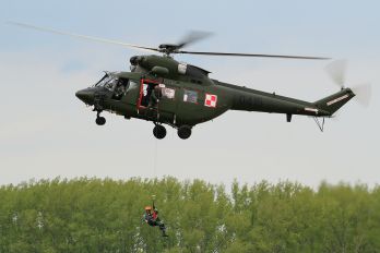 0415 - Poland - Air Force PZL W-3 Sokół