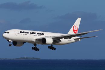JA8982 - JAL - Japan Airlines Boeing 777-200