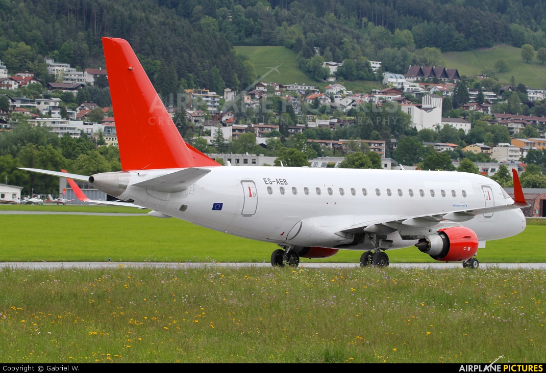 Estonian Air ES-AEB aircraft at Innsbruck