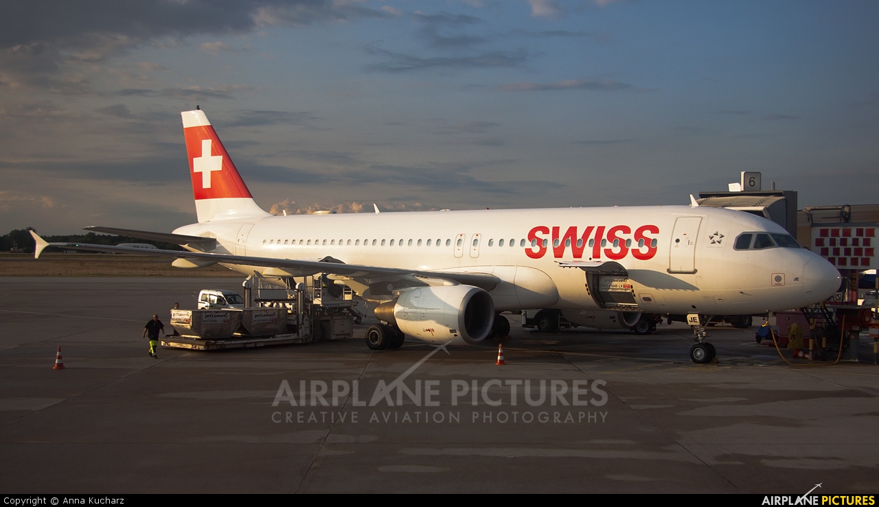 Swiss HB-IJE aircraft at Berlin - Tegel