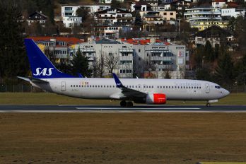 LN-RGA - SAS - Scandinavian Airlines Boeing 737-800