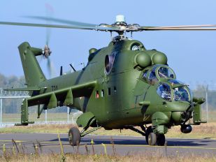 730 - Poland - Army Mil Mi-24V