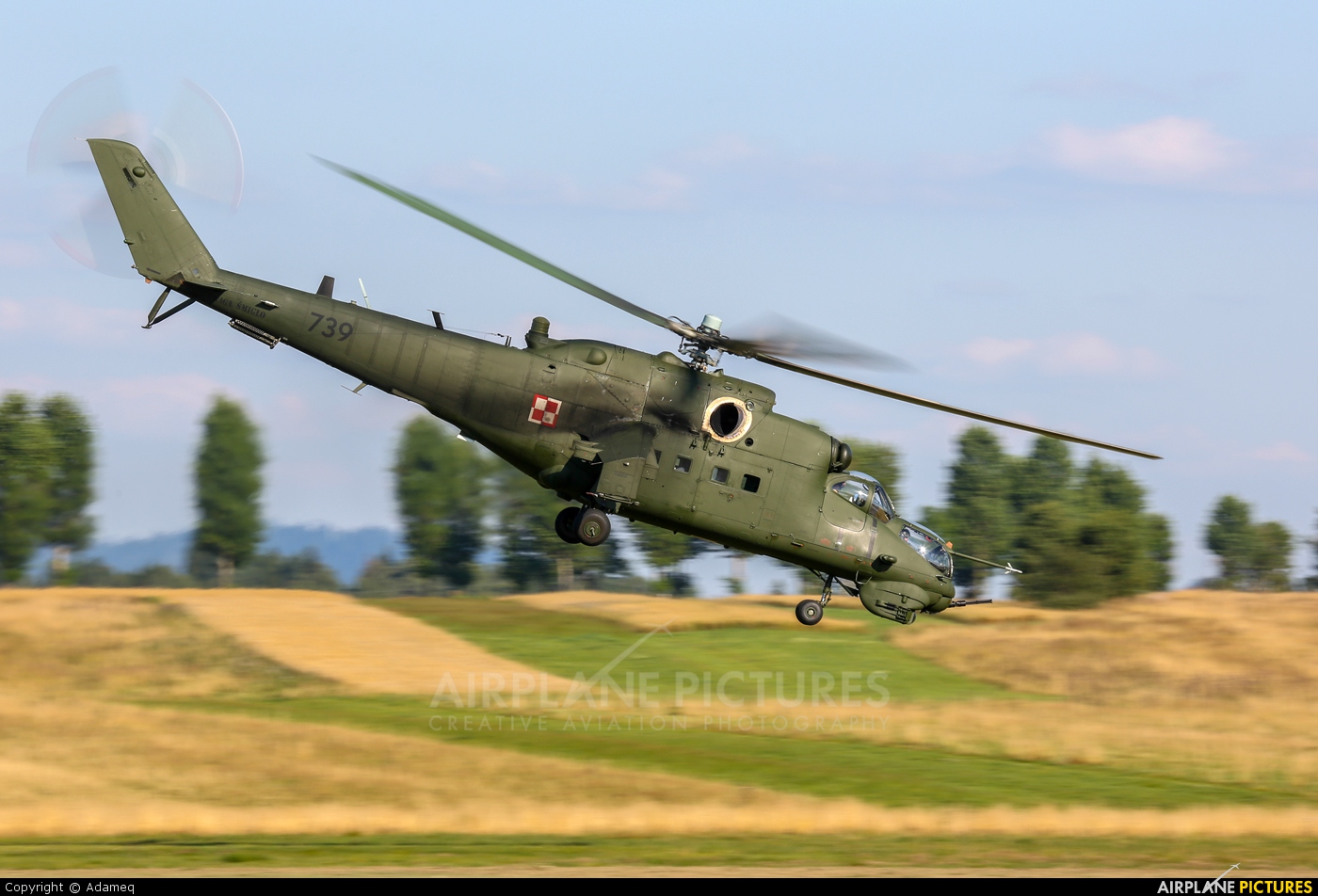 Poland - Army 739 aircraft at Nowy Targ