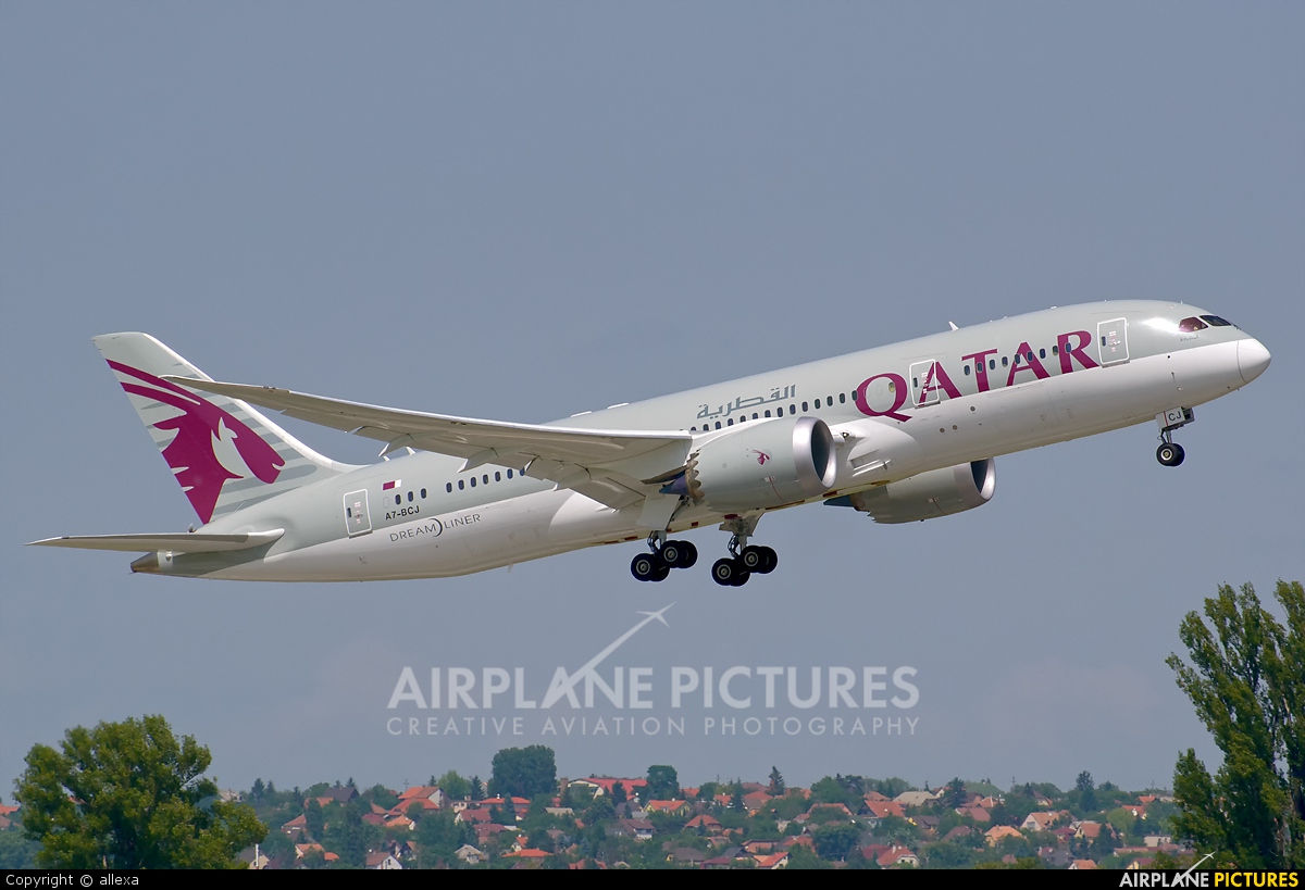Qatar Airways A7-BCJ aircraft at Budapest Ferenc Liszt International Airport