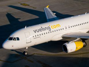 EC-LQK - Vueling Airlines Airbus A320