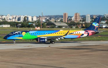 PR-AXH - Azul Linhas Aéreas Embraer ERJ-195 (190-200)