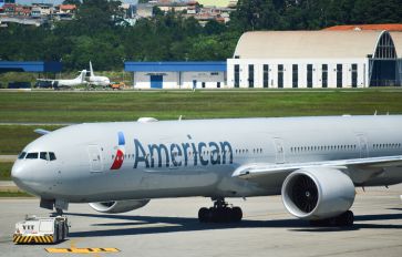 N719AN - American Airlines Boeing 777-300ER