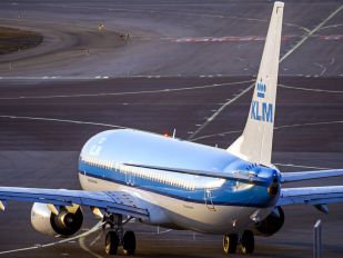 PH-BXU - KLM Boeing 737-800