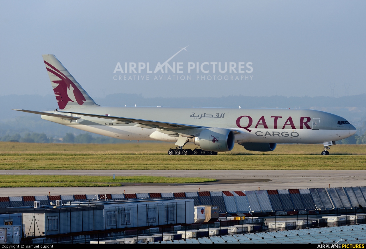 Qatar Airways Cargo A7-BFD aircraft at Paris - Charles de Gaulle